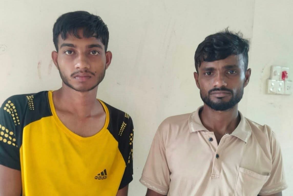 কালিগঞ্জের রতনপুর গোয়ালপোতায় গাঁজা বিক্রির সময় দুই যুবক আটক