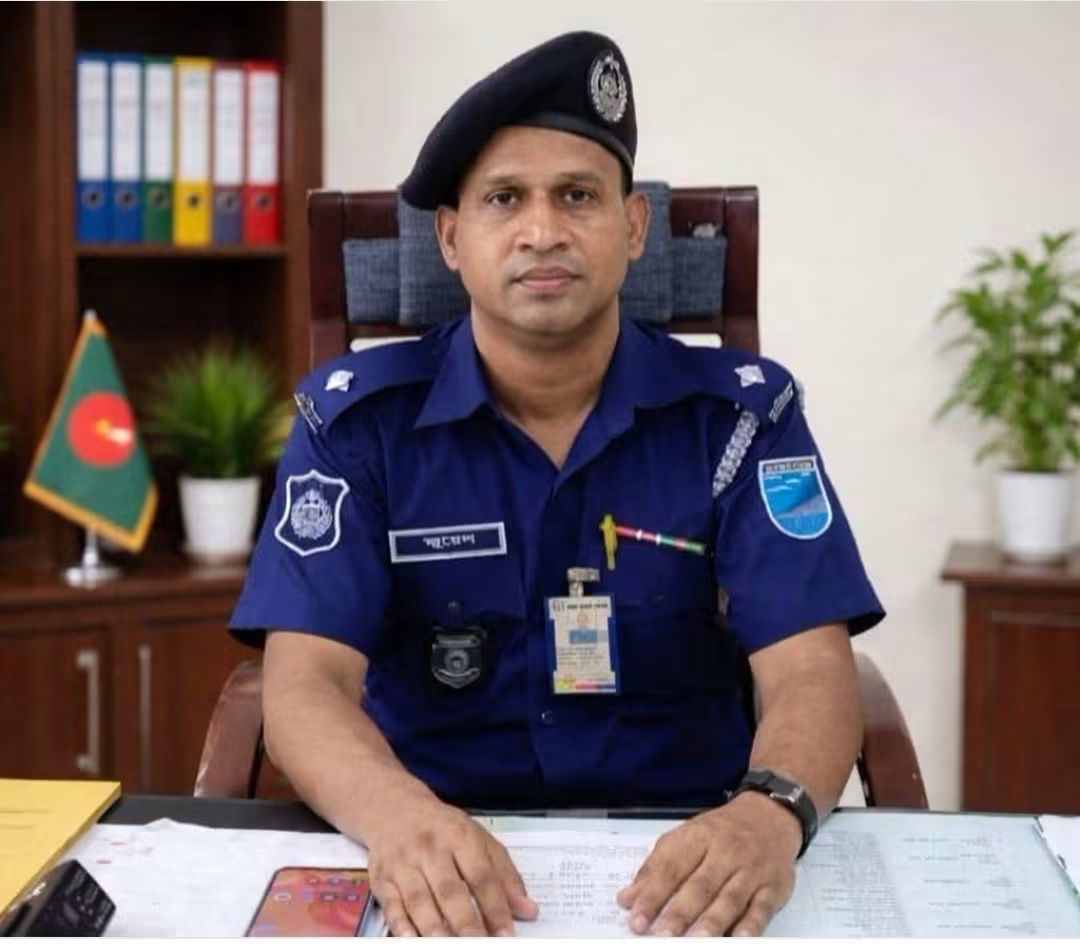কালিগঞ্জ থানার বহুল বিতর্কিত ওসি জুয়েল পুলিশ লাইনে ক্লোজড