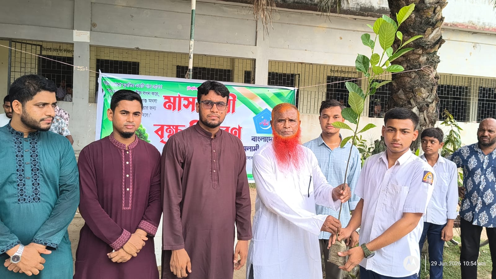 কলারোয়ার কেরালকাতায়  ইসলামী ছাত্রশিবিরের উদ্যোগে বৃক্ষরোপণ কর্মসূচি অনুষ্ঠিত