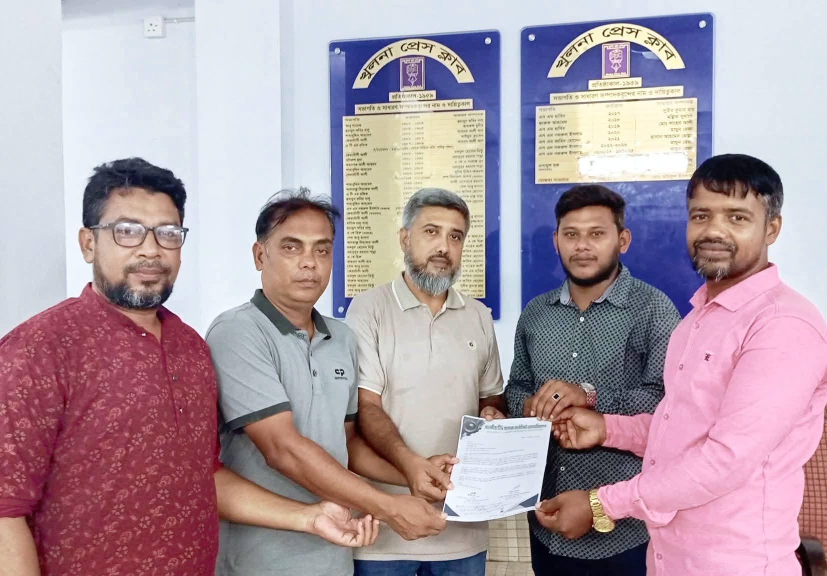 খুলনা বিভাগীয় টিভি ক্যামেরা জার্নালিস্ট অ্যাসোসিয়েশনে যুক্ত হলো সাতক্ষীরা জেলা কমিটি সভাপতি মাসুদ রানা মনা, সম্পাদক আবিদ হোসেন; পেশাদার সাংবাদিকতার অঙ্গীকার।