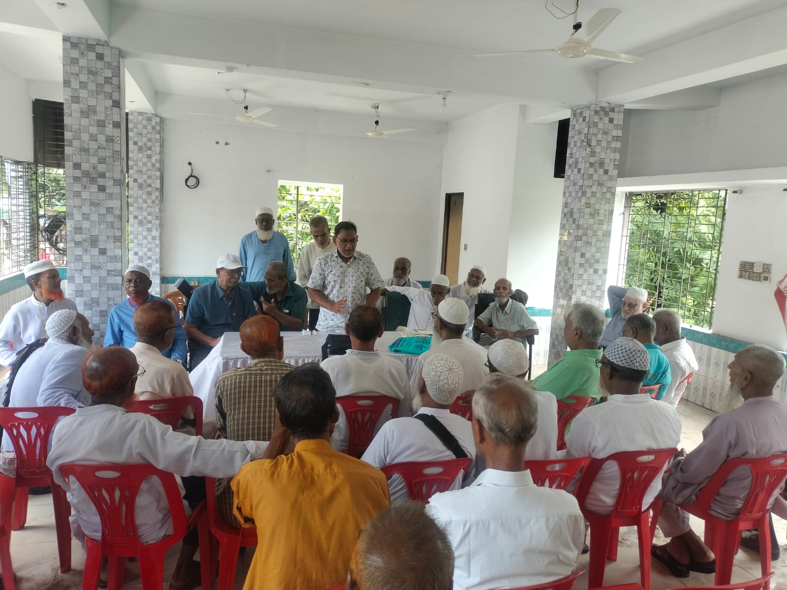 সাতক্ষীরা সদর উপজেলার বীর মুক্তিযোদ্ধাদের নিয়ে জেলা আহ্বায়কের মতবিনিময় সভা