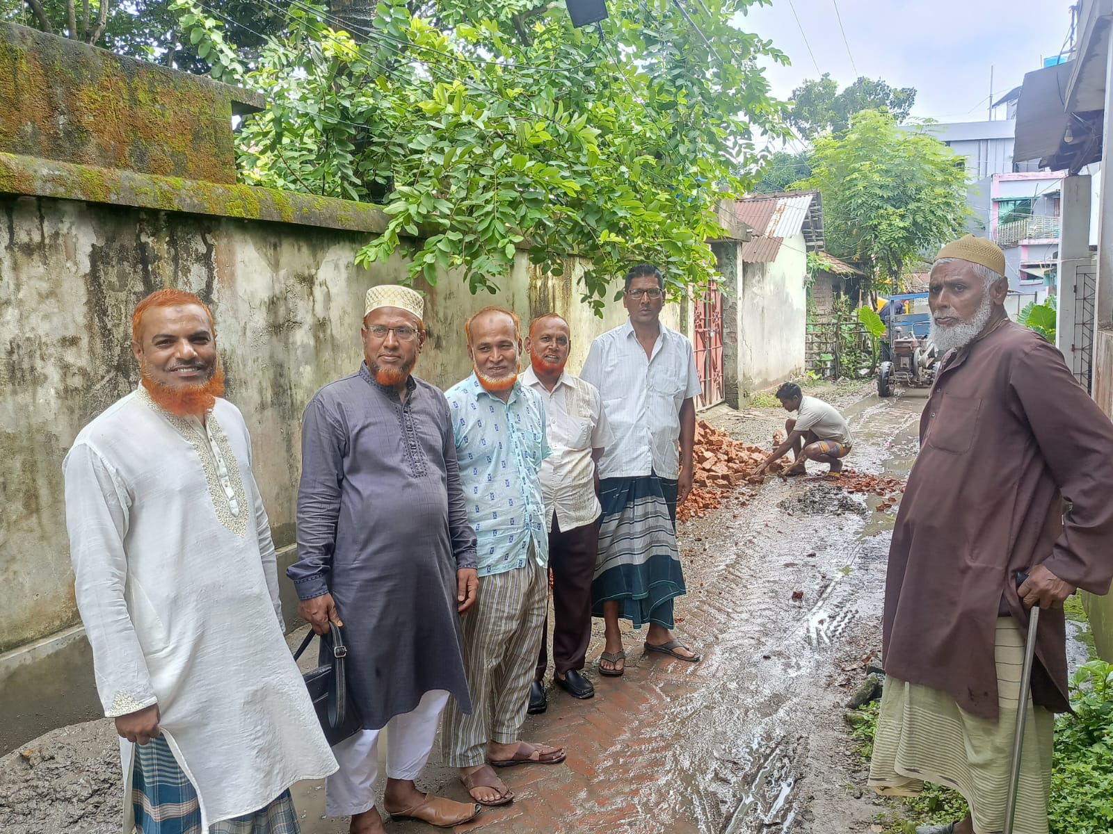 ‎কলারোয়ার গদখালী ওয়ার্ডের দালালপাড়ায় রাস্তা সংস্কার, স্বস্তি ফিরেছে এলাকাবাসীর মধ্যে