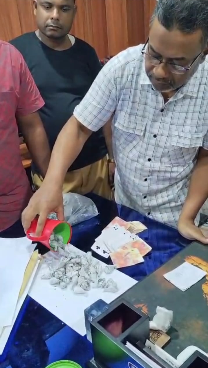 নলতা ইউনিয়নে মাদকবিরোধী অভিযান, গাঁজাসহ একজনকে পুলিশের কাছে হস্তান্তর