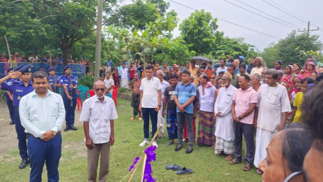 আশাশুনিতে রাষ্ট্রীয় মর্যাদায় বীর মুক্তিযোদ্ধর শেষ বিদায়