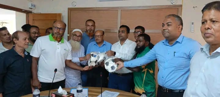 কলারোয়া উপজেলা তে জেলা প্রশাসক ফুটবল টূর্ণামেন্টের প্রস্তুতি সভা অনুষ্ঠিতঃ—