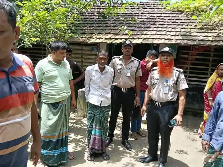 বাঁশদহায় ইয়াবাসহ শফিকুল আটক