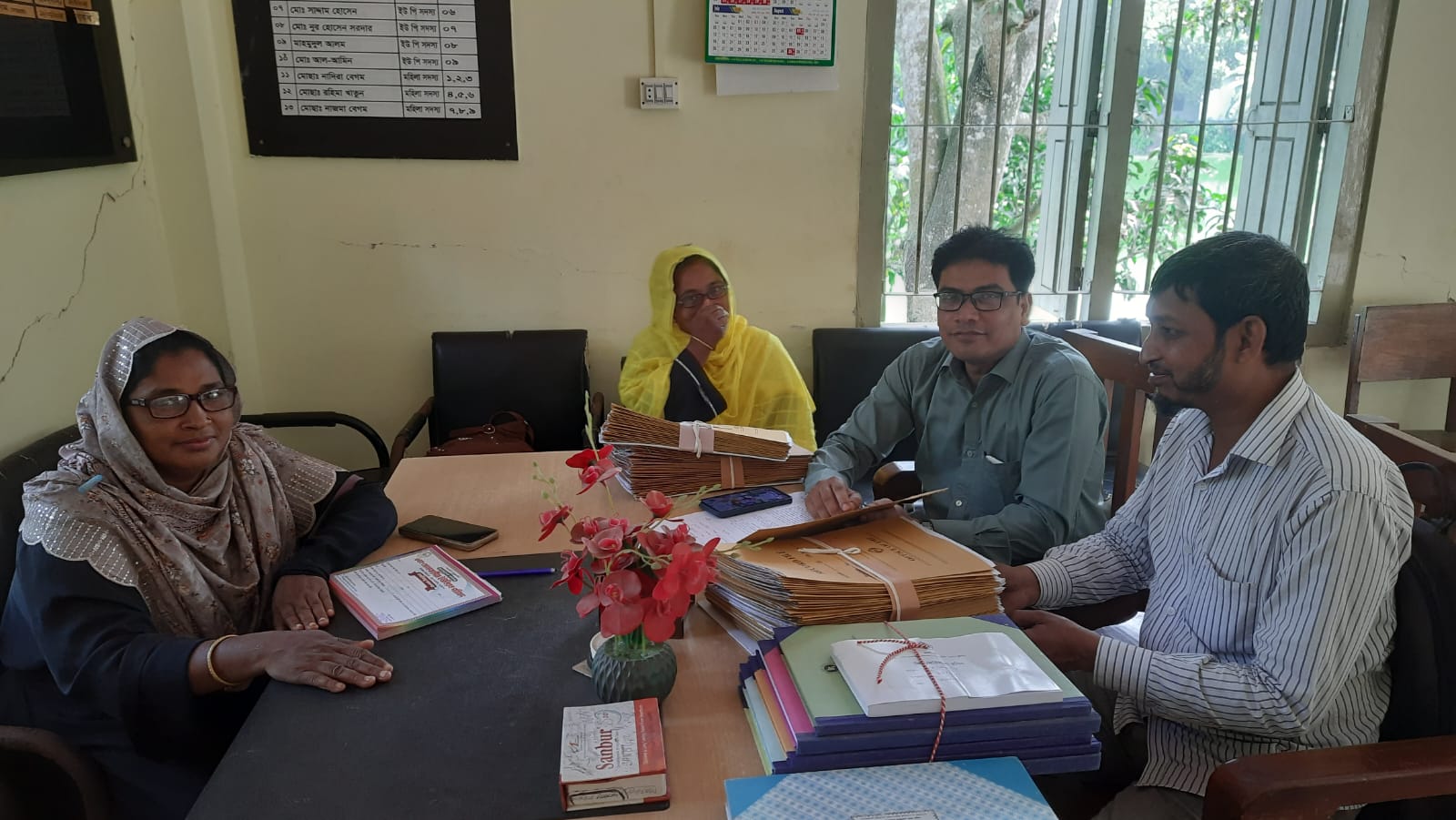 সাতক্ষীরার কলারোয়ায় গ্রাম আদালতের কার্যক্রম পরিদর্শন 