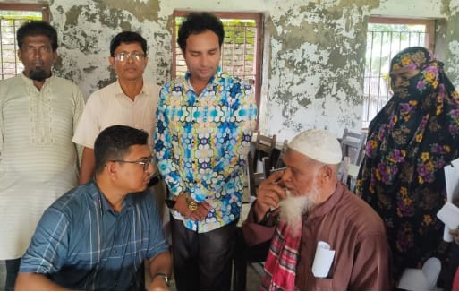 আশাশুনির দরগাহপুরে ফ্রি চক্ষু চিকিৎসা ক্যাম্প দুই শতাধিক রোগী পেলেন বিনামূল্যে চিকিৎসাসেবা
