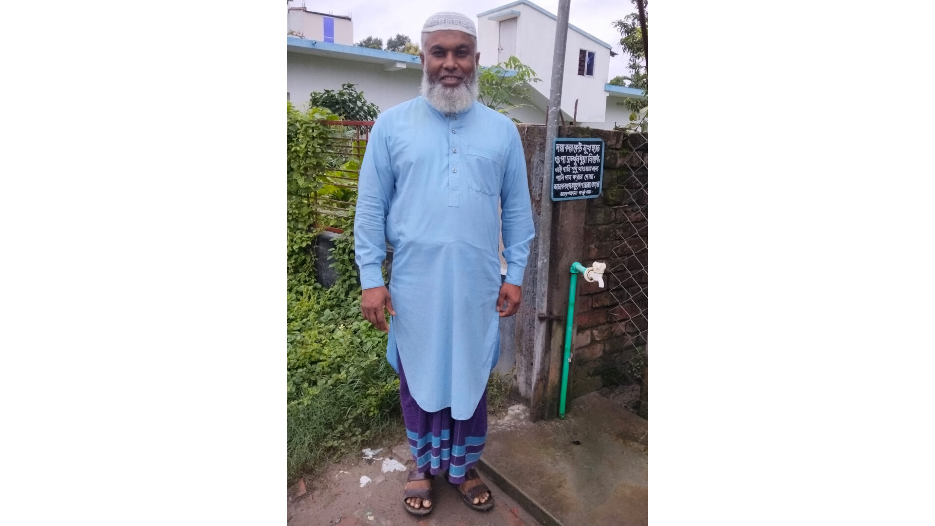মানবিকতার অনন্য দৃষ্টান্ত স্থাপন করেছেন কলারোয়ার আব্দুল আলিম
