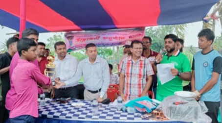 আশাশুনিতে গ্রীষ্মকালীন ক্রীড়া প্রতিযোগিতার সমাপ্তি।।পুরস্কার পেলেন বিজয়ী শিক্ষার্থীরা