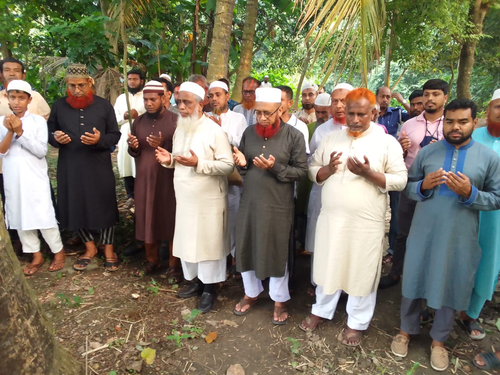 জালালাবাদ ইউনিয়নের বিভিন্ন ওয়ার্ডে এমপি ইজ্জত উল্লাহর গনসংযোগ