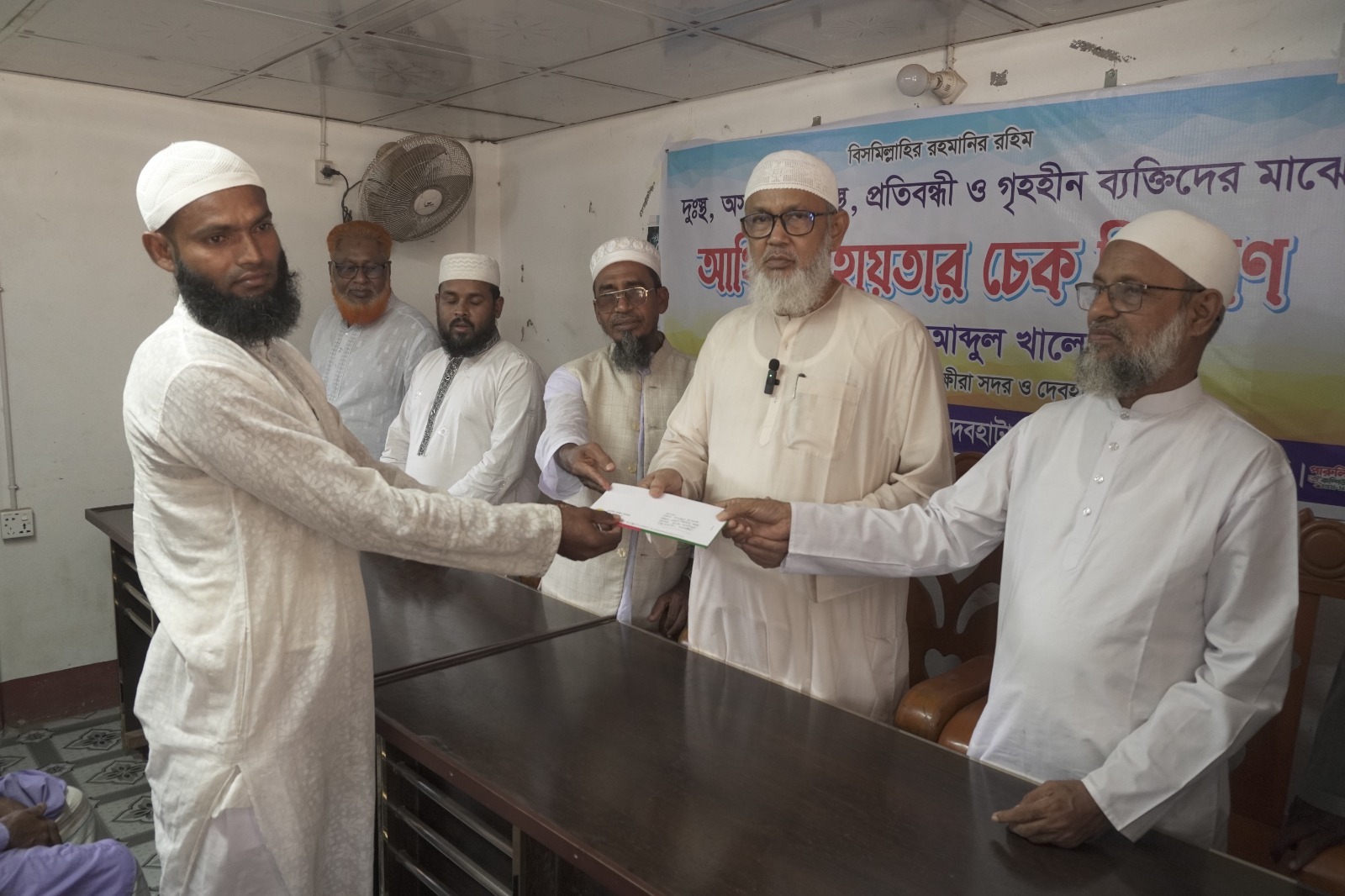 সাতক্ষীরায় ইসলামী আন্দোলন ছেড়ে জামায়াতে যোগ দিলেন সাবেক চেয়ারম্যান প্রার্থী ফারুক হোসেন